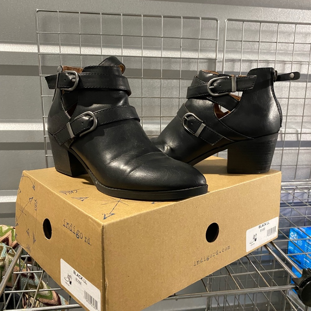 Indigo Rd Black Heeled Boots with Buckles size 8.5